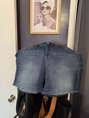 torrid Dark Blue Denim Jeans 5in Inseam